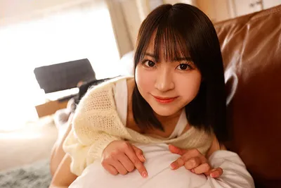 Chị gái lần đầu có thằng bồ còn nhiều ngỡ ngàng nên mượn cặc thằng em tập trước