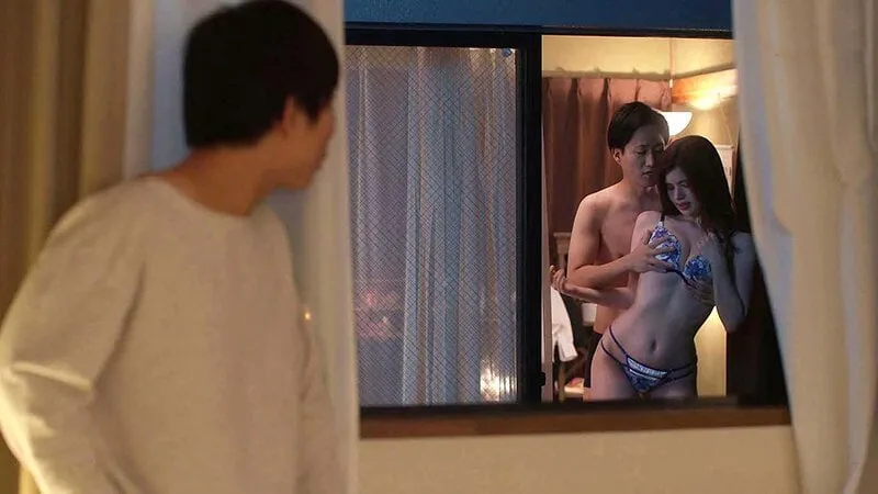 Nhìn chị nhà cạnh bên địt hàng đêm